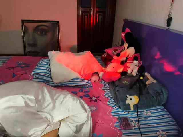 Anaisl_ux webcam
