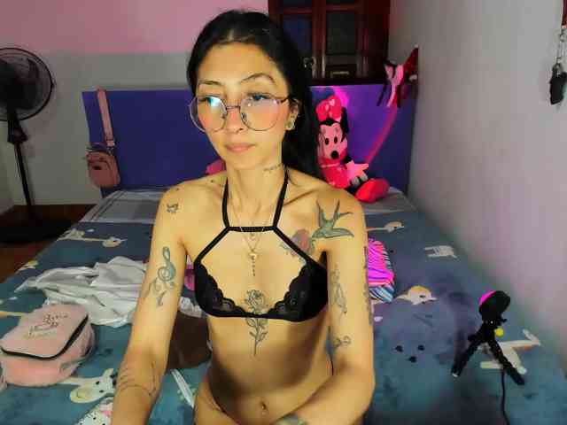 Anaisl_ux webcam