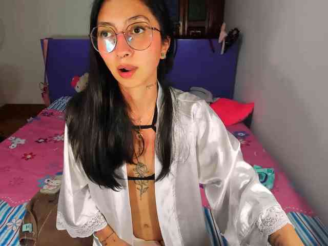 Anaisl_ux webcam