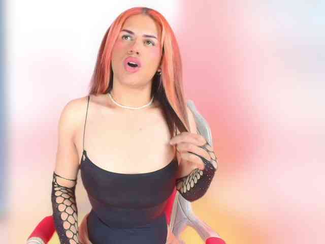 Miaa-Sophiaa Live Webcam on BongaCams