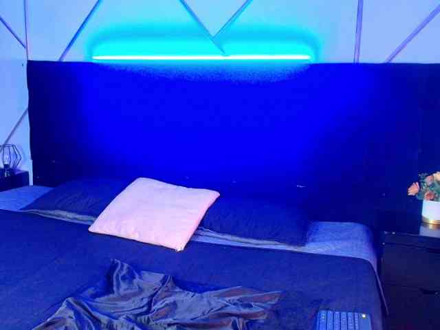 Miaa-Sophiaa Sex Cam Show