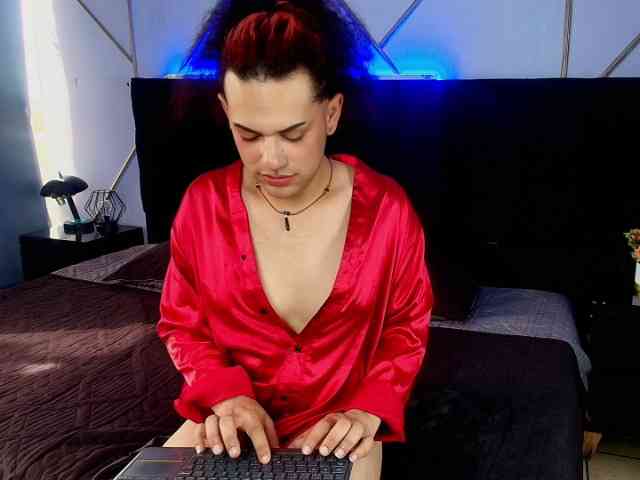 Miaa-Sophiaa Sex Cam Show