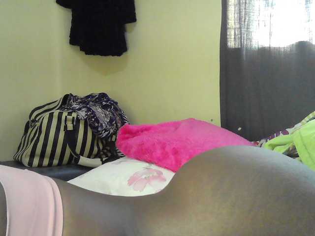 Slimsexy1 live cam on BongaCams