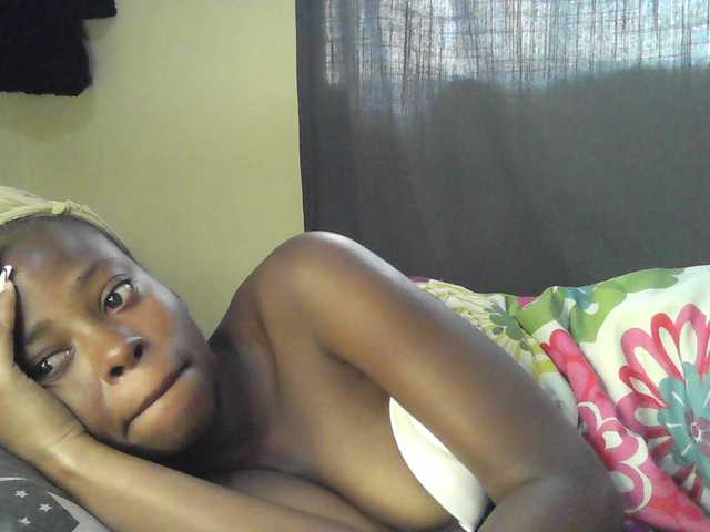 Slimsexy1 live cam on BongaCams