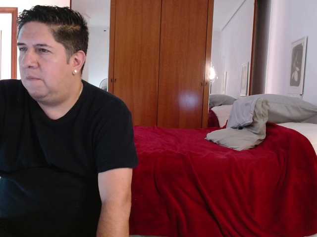 xthiagoevax live cam on BongaCams