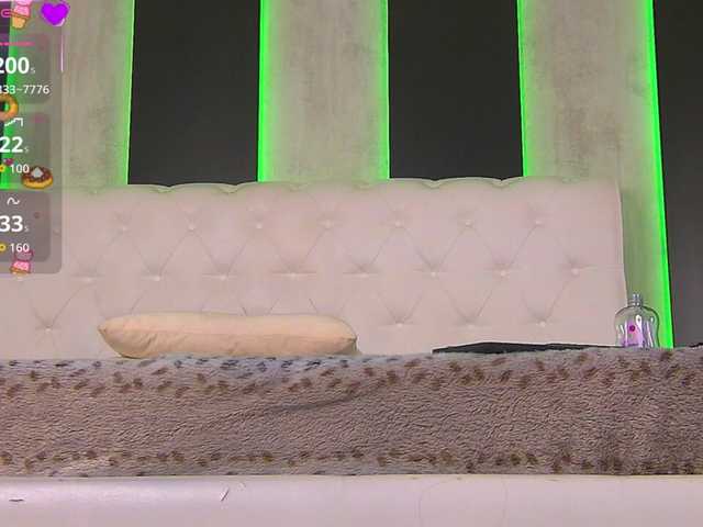 Sex chat gratuit in direct cu MiaAddison pe BongaCams