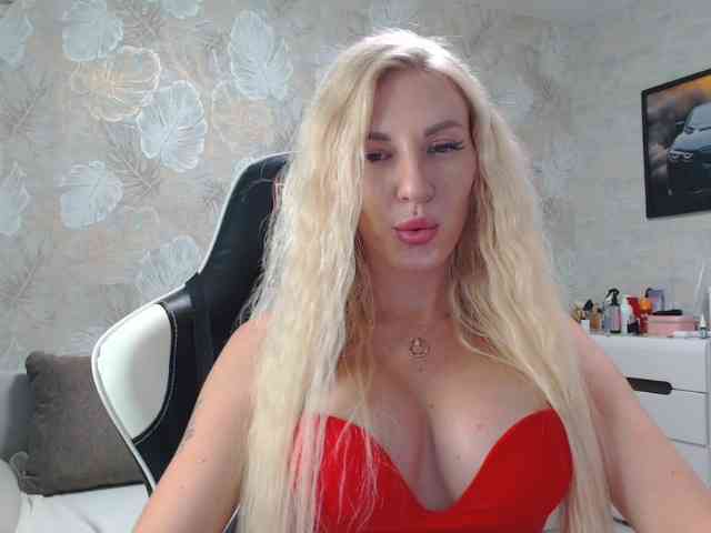 18Kristy778