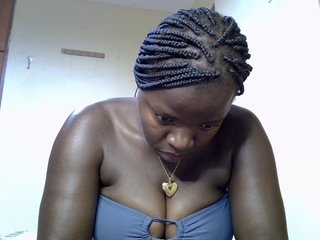 Sexyamadah-012's Live Webcam