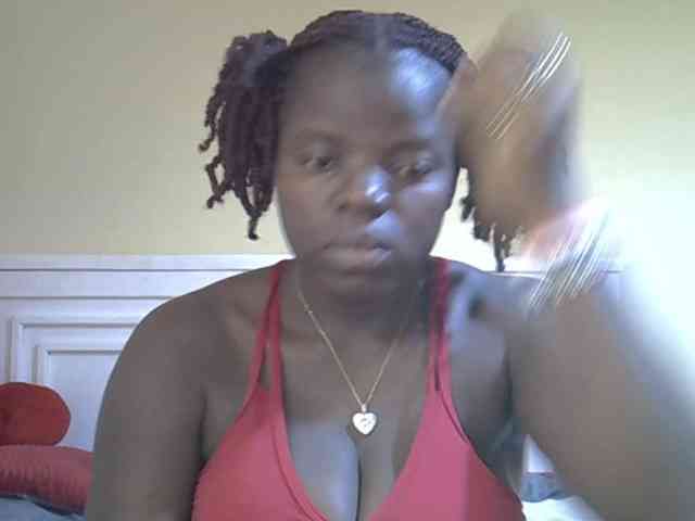 Sexyamadah-012 webcam