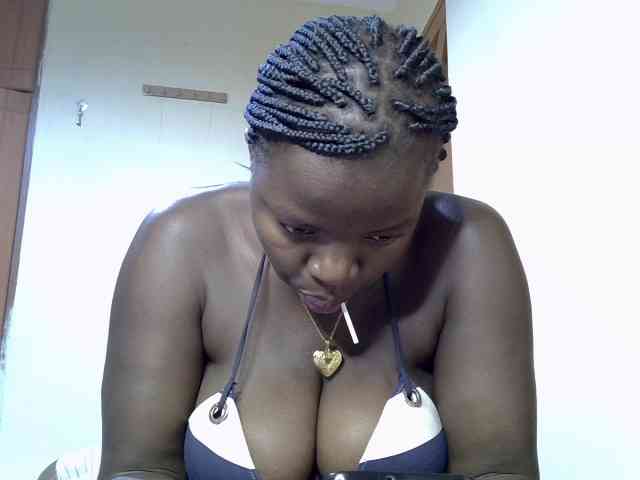 Sexyamadah-012 webcam