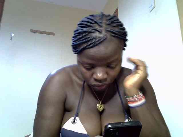 Sexyamadah-012 webcam
