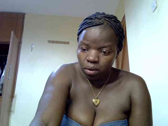 Sexyamadah-012 webcam