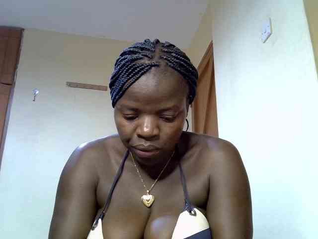Sexyamadah-012 webcam