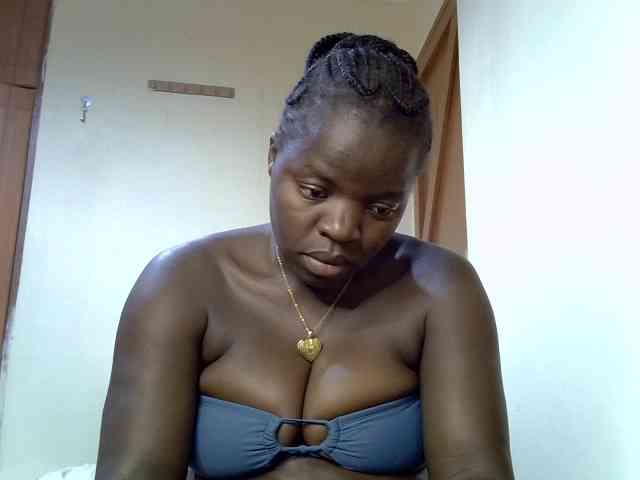 Sexyamadah-012 webcam