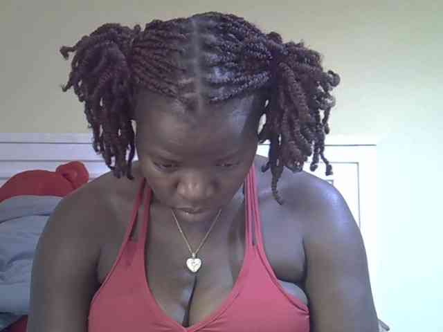 Sexyamadah-012 webcam