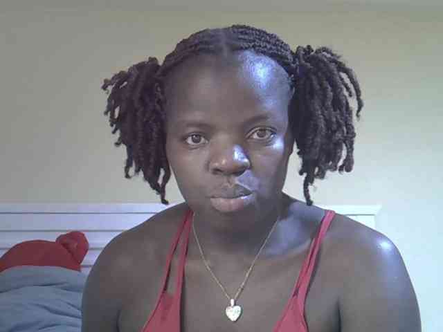 Sexyamadah-012 webcam