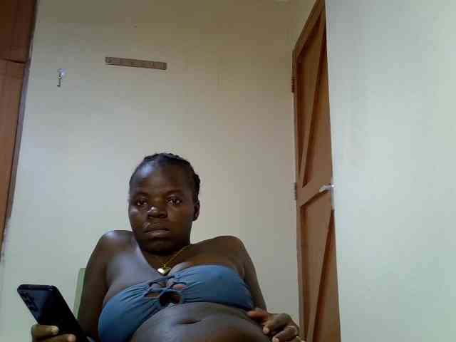 Sexyamadah-012 webcam