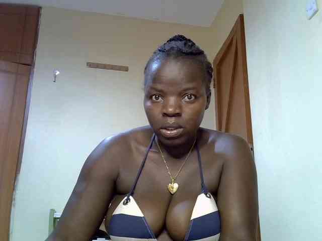 Sexyamadah-012 webcam
