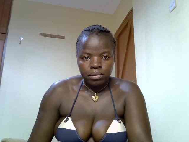Sexyamadah-012 webcam