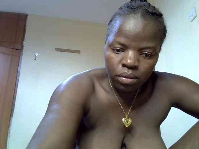 Sexyamadah-012 webcam