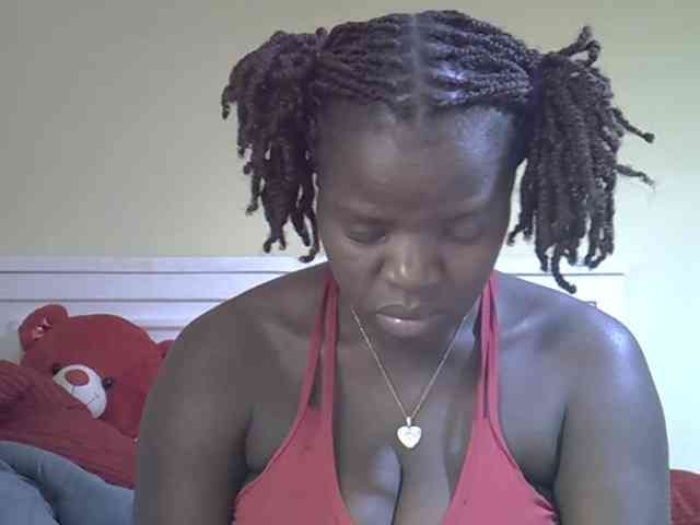 Sexyamadah-012 webcam