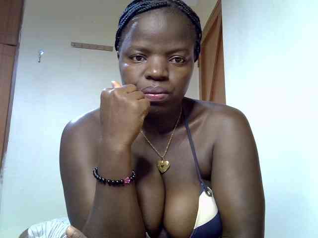 Sexyamadah-012 webcam