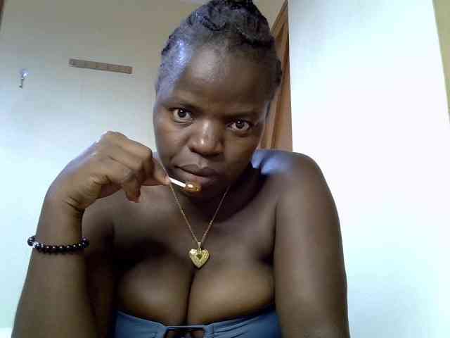 Sexyamadah-012 webcam