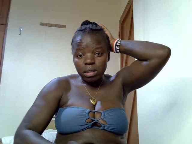 Sexyamadah-012 webcam