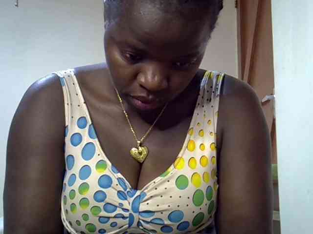 Sexyamadah-012 webcam