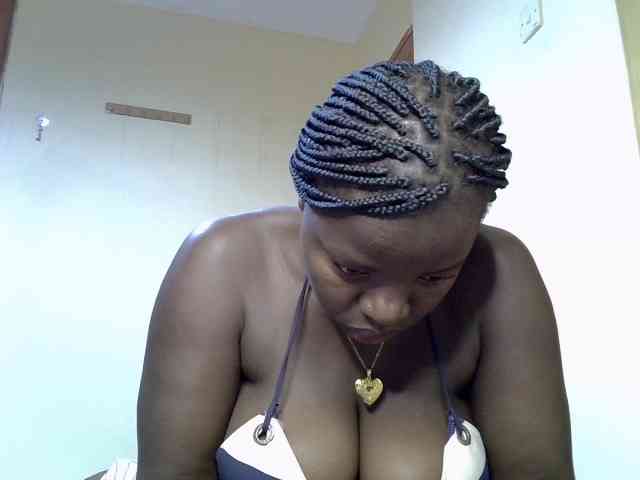 Sexyamadah-012 webcam