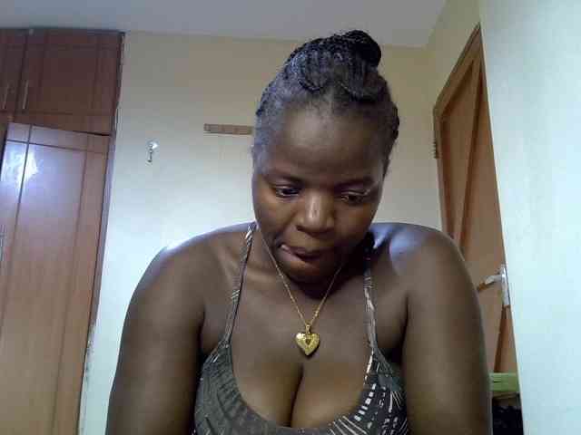 Sexyamadah-012 webcam
