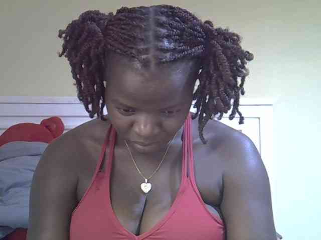 Sexyamadah-012 webcam