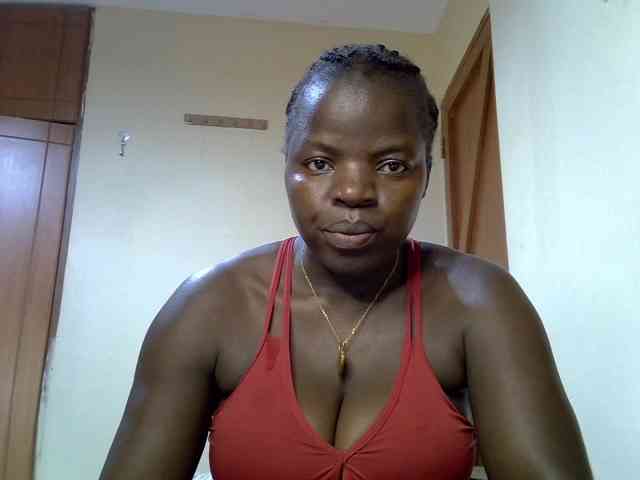 Sexyamadah-012 webcam