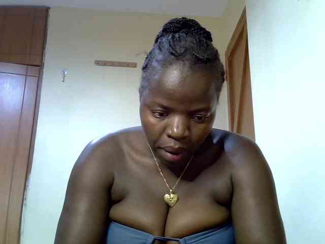 Sexyamadah-012 webcam