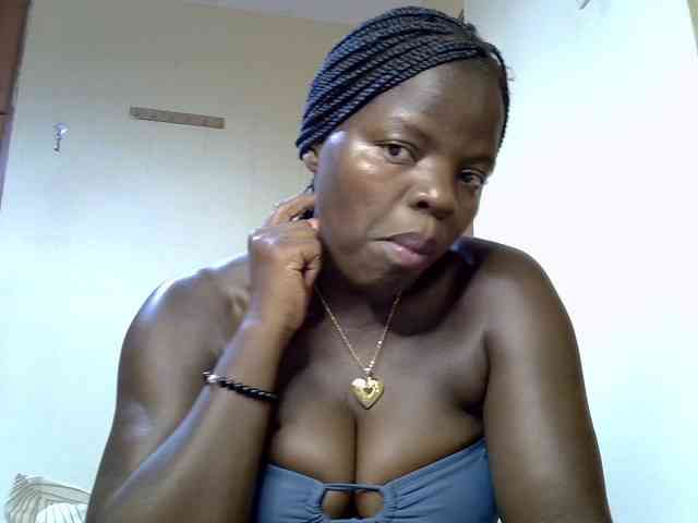 Sexyamadah-012 webcam
