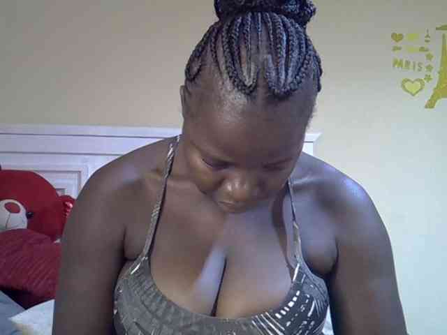 Sexyamadah-012 webcam