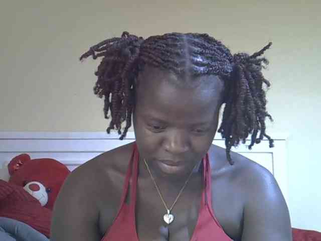 Sexyamadah-012 webcam