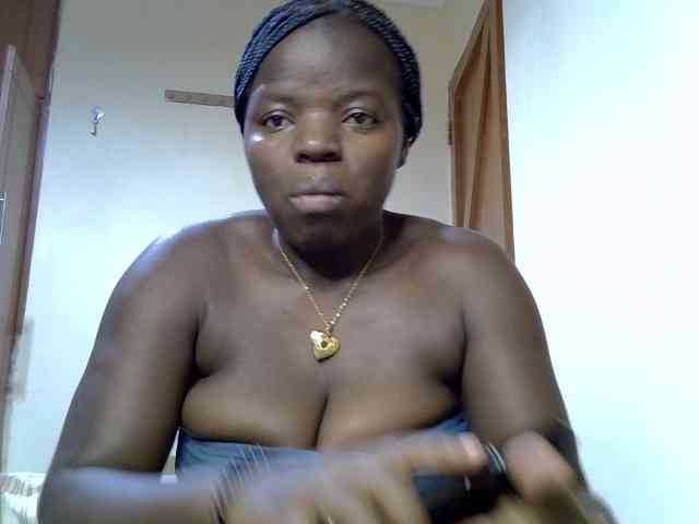 Sexyamadah-012 webcam
