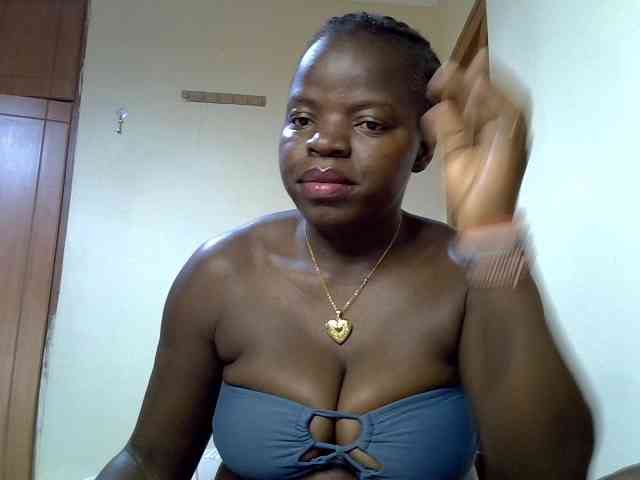 Sexyamadah-012 webcam