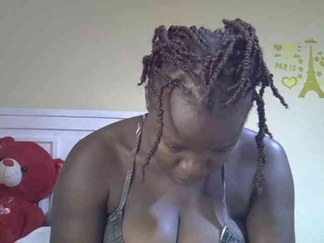 Sexyamadah-012 webcam