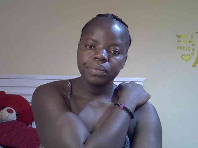 Sexyamadah-012 webcam