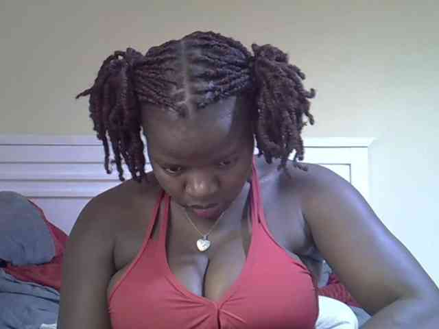 Sexyamadah-012 webcam