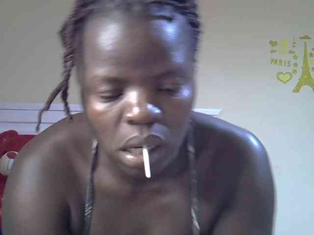 Sexyamadah-012 webcam