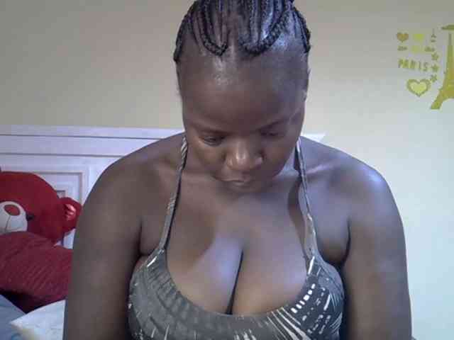 Sexyamadah-012 webcam