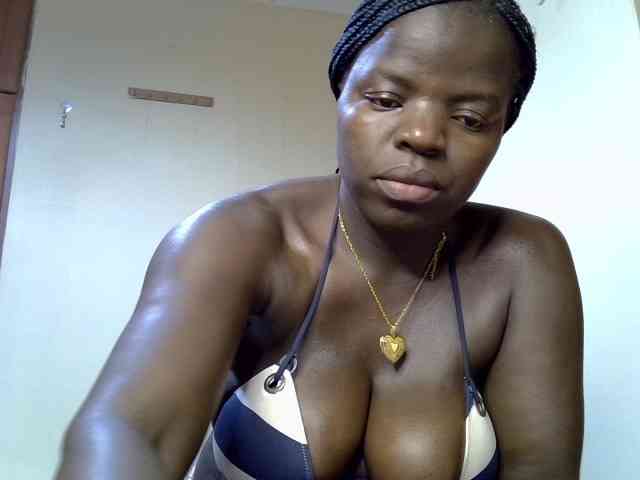 Sexyamadah-012 webcam