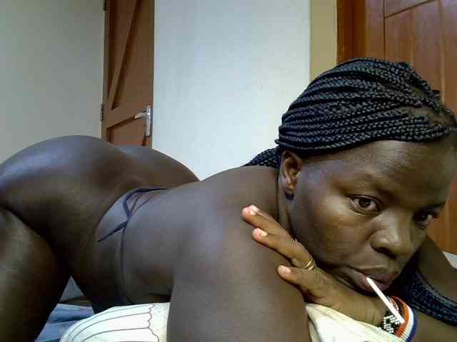 Sexyamadah-012 webcam