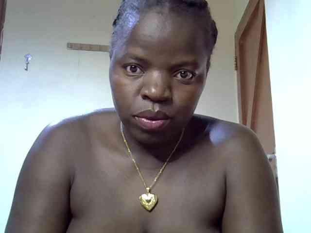 Sexyamadah-012 webcam