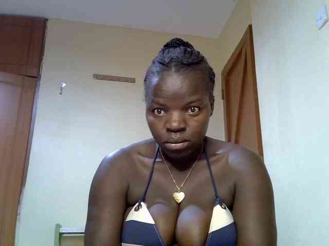 Sexyamadah-012 webcam