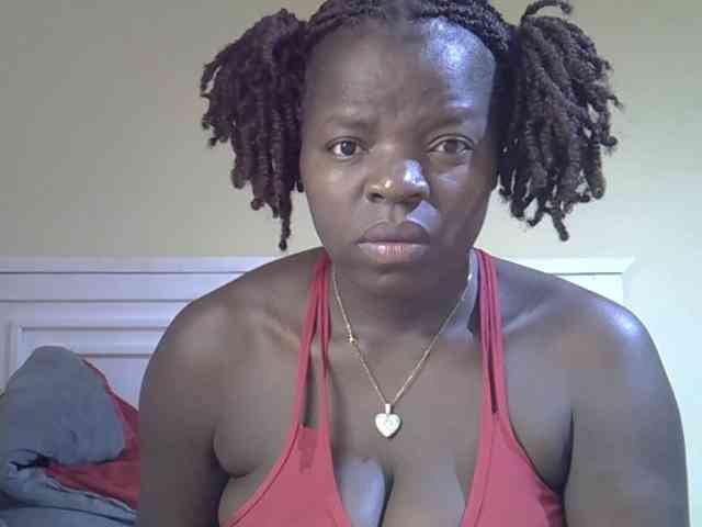 Sexyamadah-012 webcam