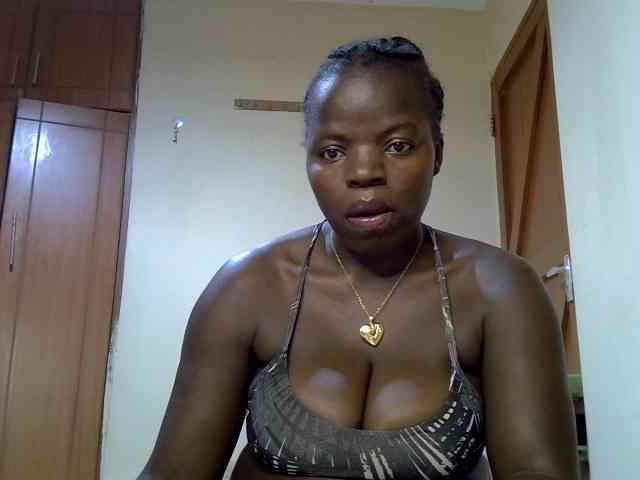 Sexyamadah-012 webcam